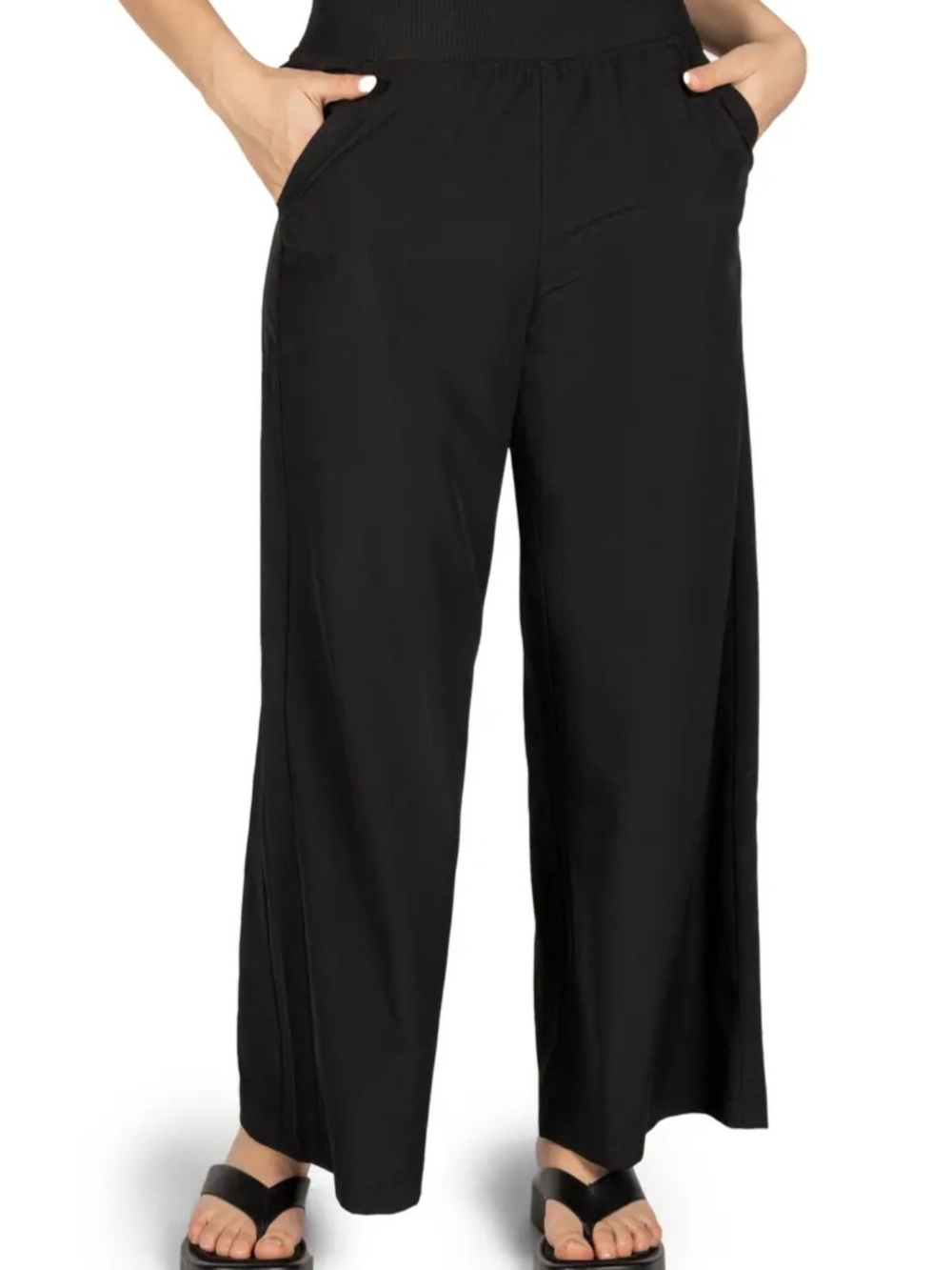 Women's Black Wide-Leg Pull-On Skirt